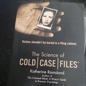 The Science of Cold Case Files paperback